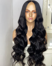 Load image into Gallery viewer, 26 Inches Lace Closure Human Hair Wig
